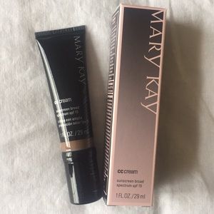 Mary Kay CC Cream SPF 15: Very Deep